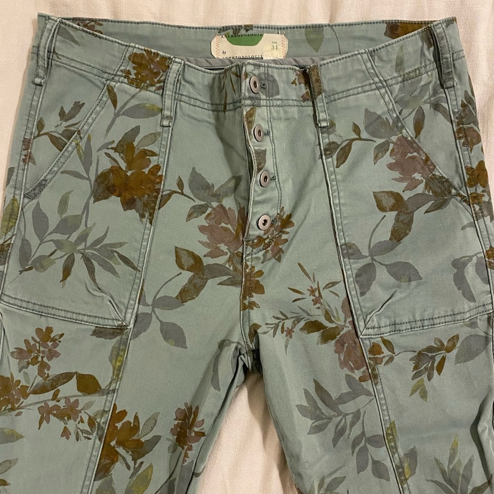 Anthropologie Floral Green Cargo Pants - like new!